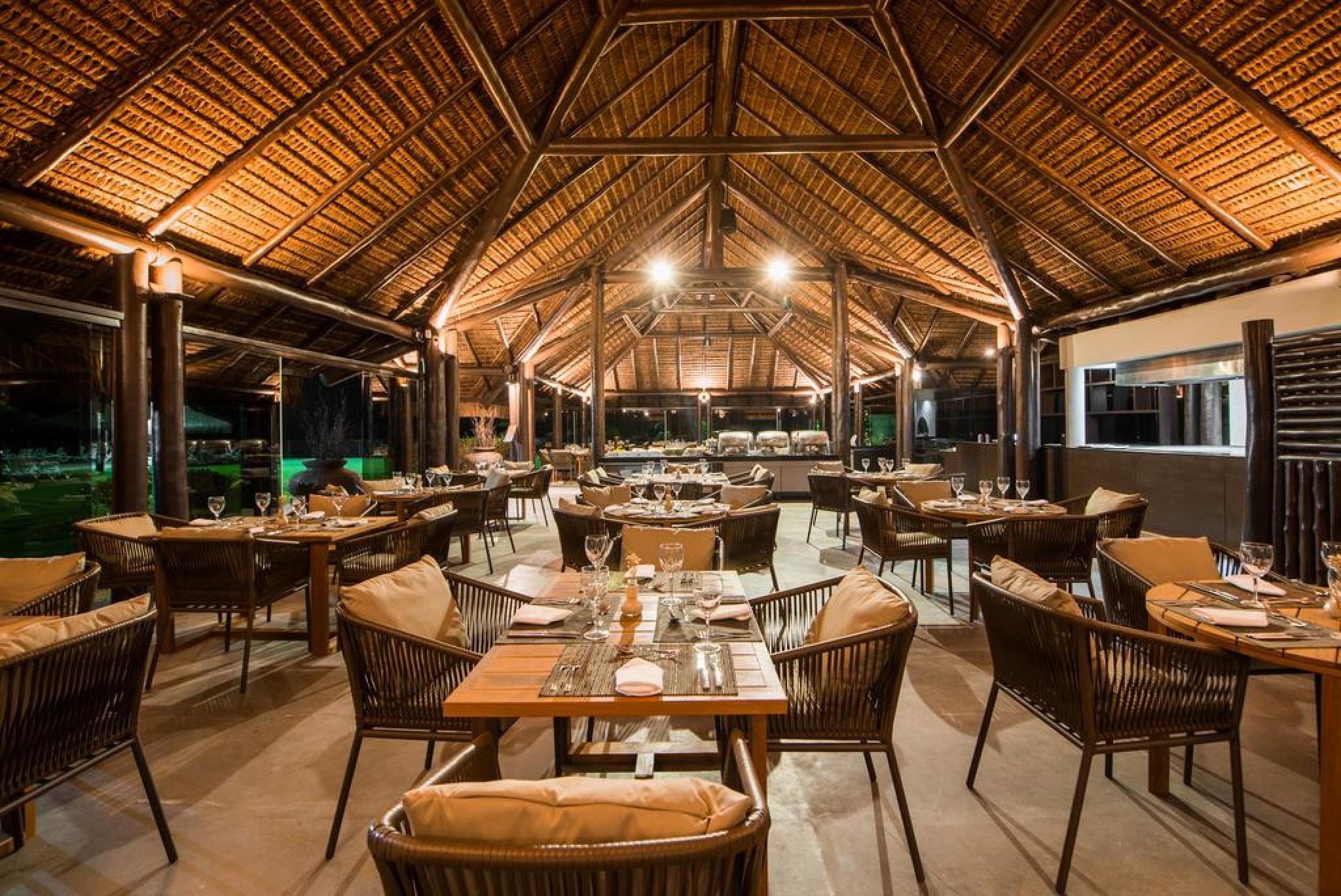 Wish Natal Hotel Exterior photo The restaurant at the resort