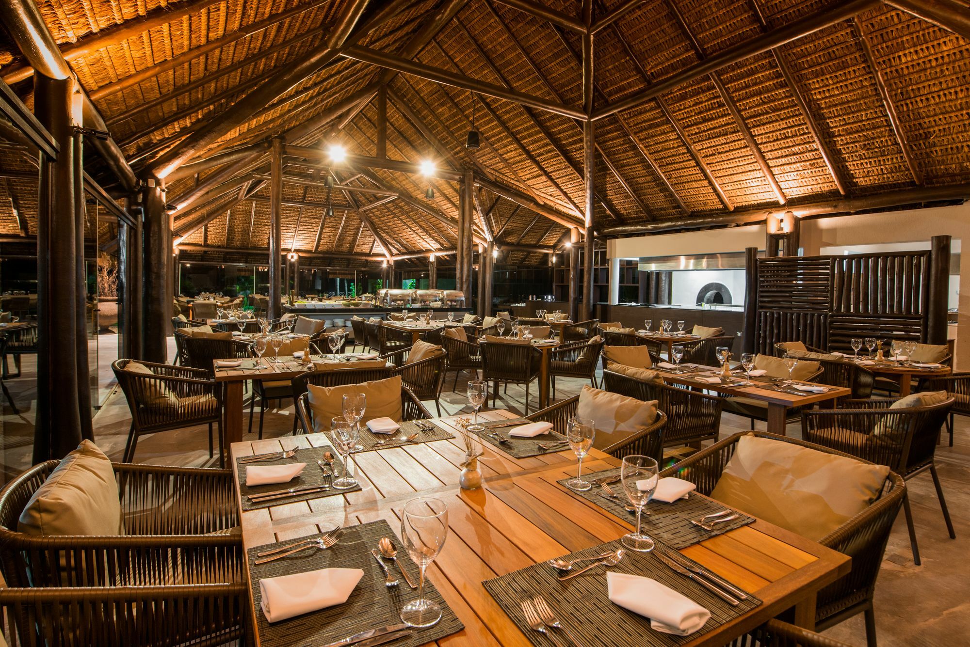 Wish Natal Hotel Exterior photo The restaurant at the resort